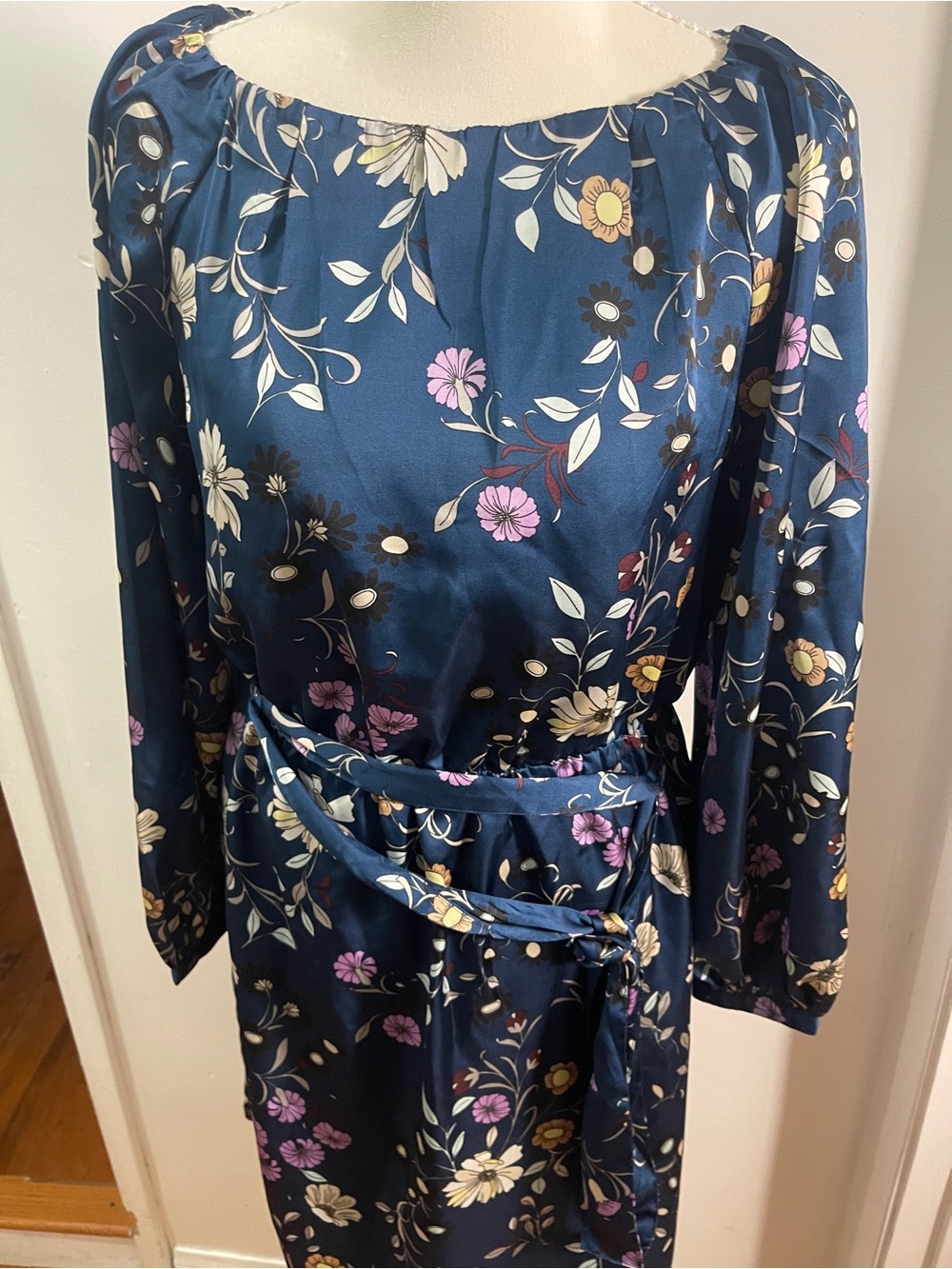 Ann Taylor NWT Navy Floral Long Sleeve Belted Dress XS